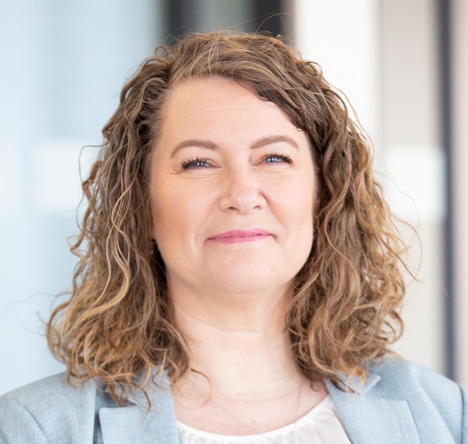 TITAN Women In Business Awards Winner - Michelle Parks - Foundever CCO & COO gallery