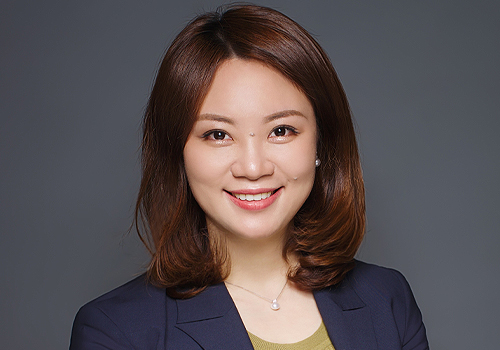 TITAN Women In Business Awards Winner - AIA China - Xiaoying Xie: Accelerating Trust as the Marketing Strategy
